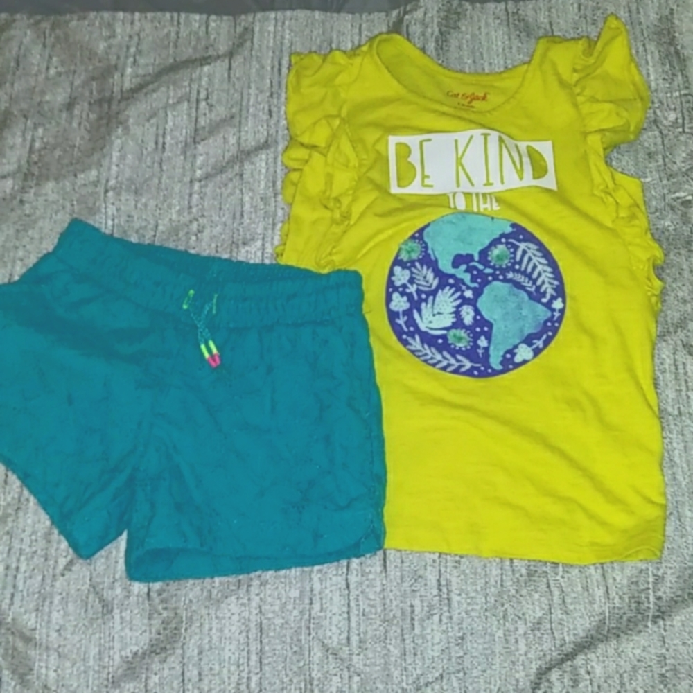 Cat & Jack Girl's Outfit